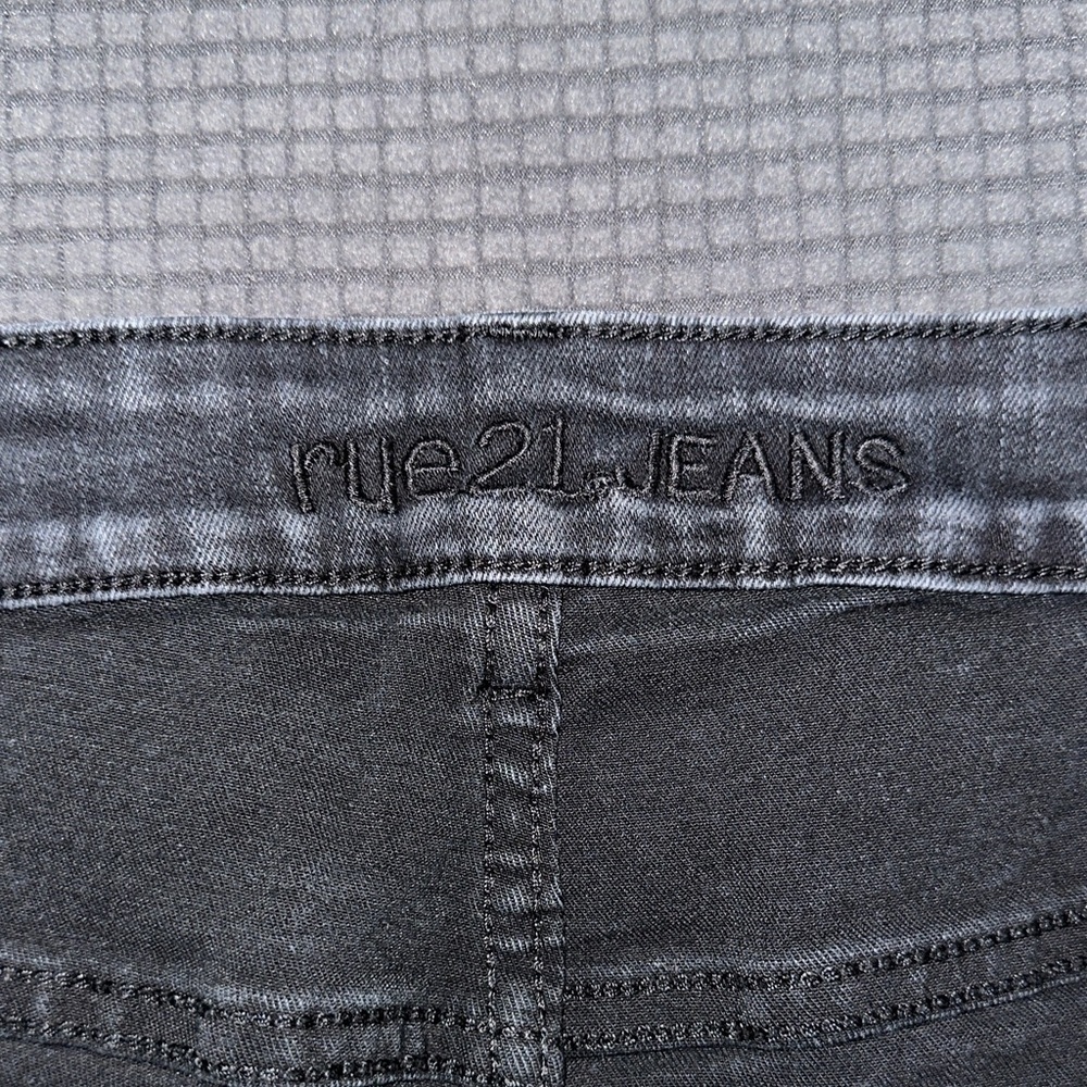Rue21 Men's Skinny Jeans - Dark Wash - Picture 2 of 6